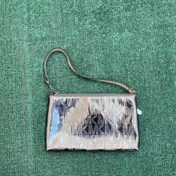 Michael Kors purse - Picture 4 of 6